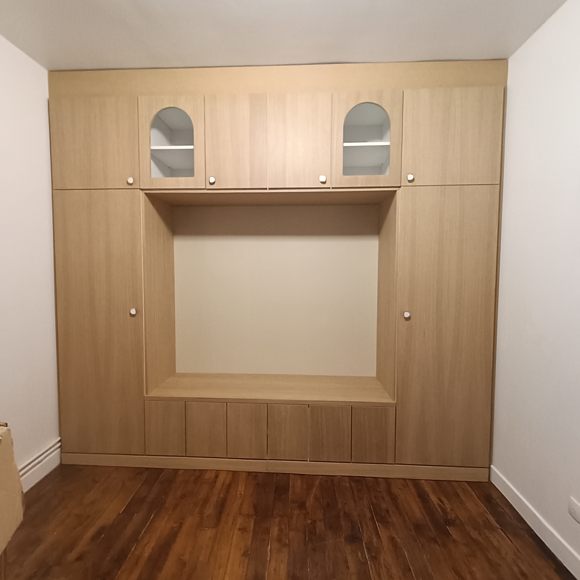 armoire plaqué chaine